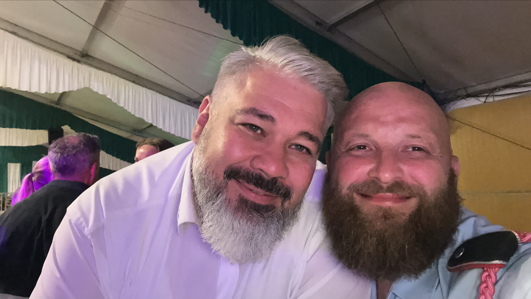 Freunde beim Schützenfest in Zons
